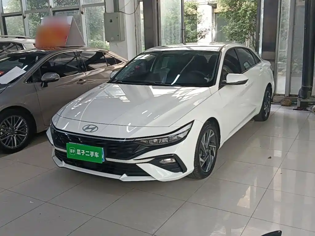 Hyundai Elantra — миниатюра 2