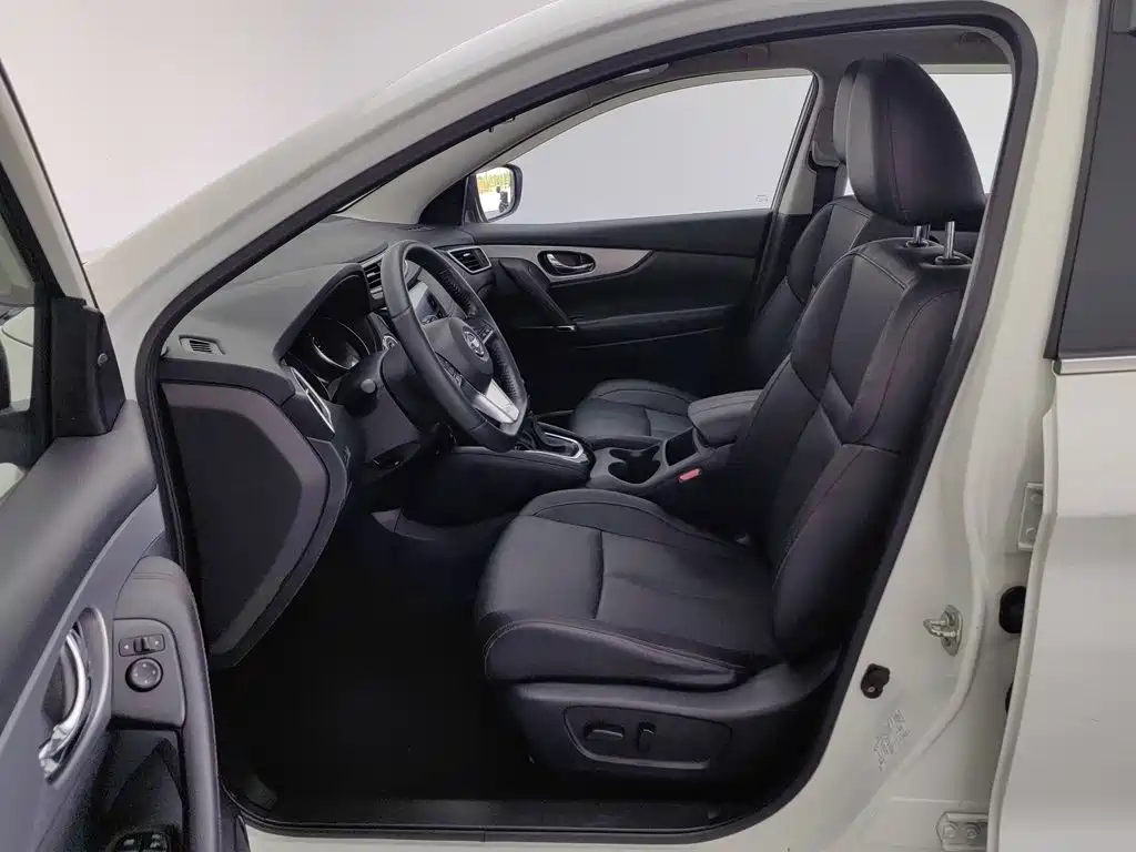 Nissan Qashqai — миниатюра 10