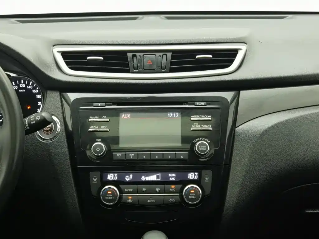 Nissan X-Trail — миниатюра 12