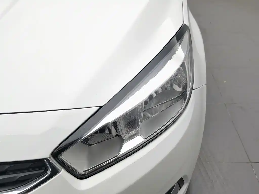 Chevrolet Cruze — миниатюра 7