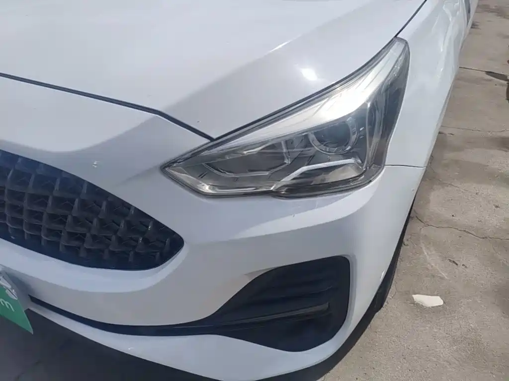 Haval M6 — миниатюра 24