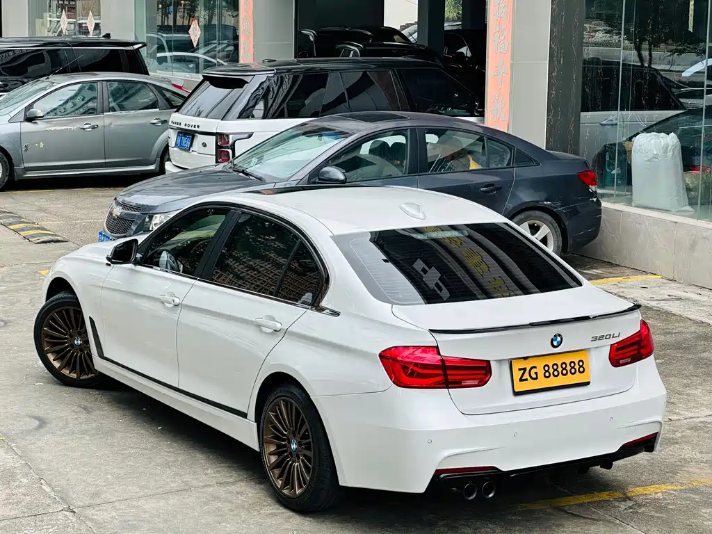BMW 3 Series — миниатюра 4