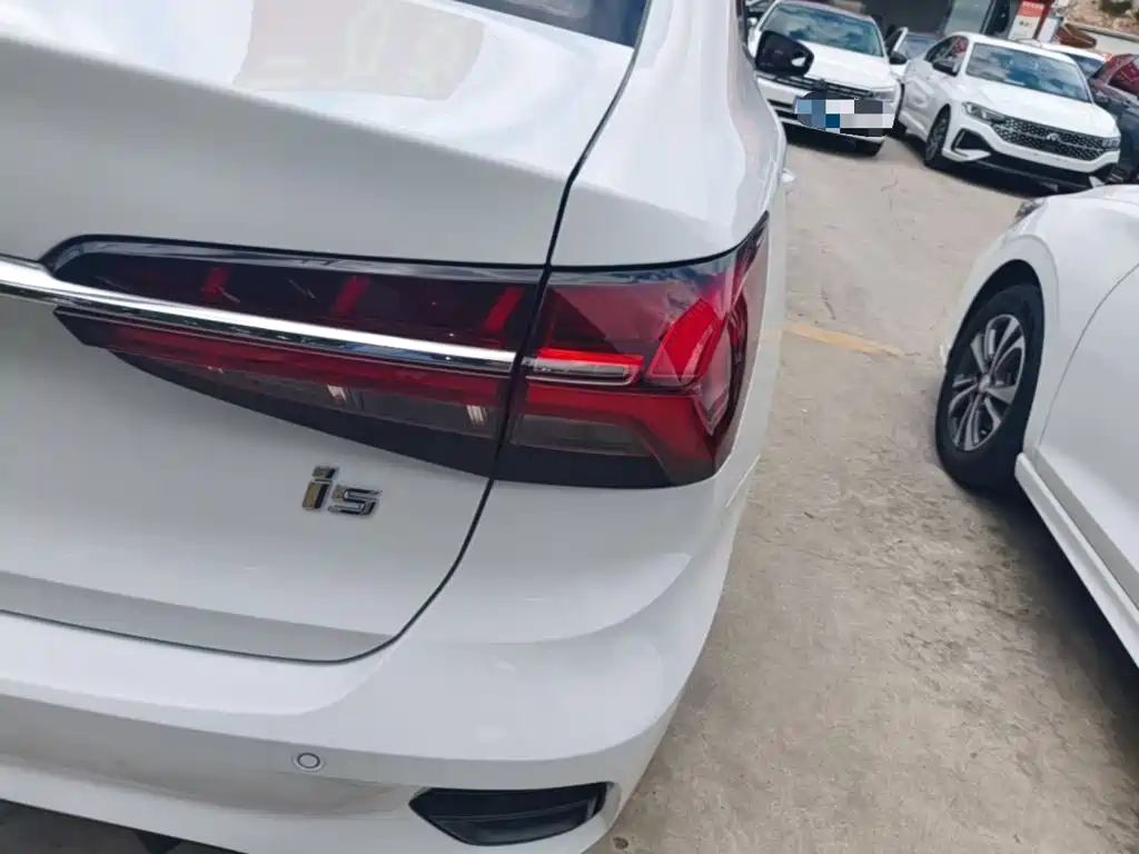 Roewe i5 — миниатюра 8