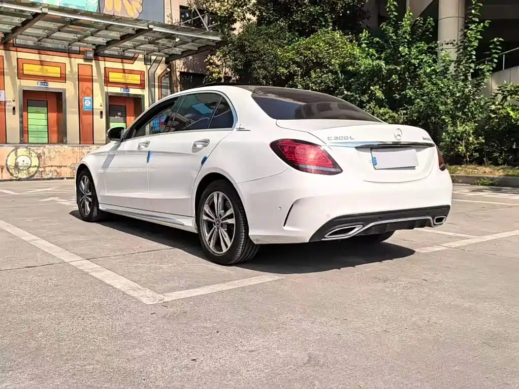Mercedes-Benz C-Class — миниатюра 15