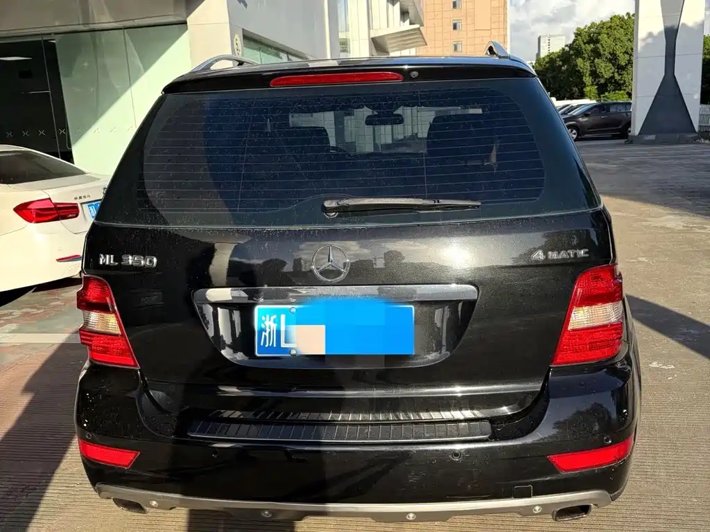 Mercedes-Benz M-Class — миниатюра 5