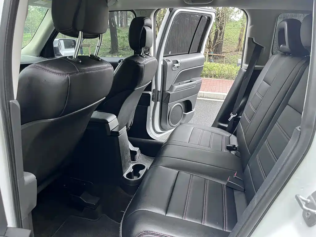Jeep Patriot — миниатюра 15