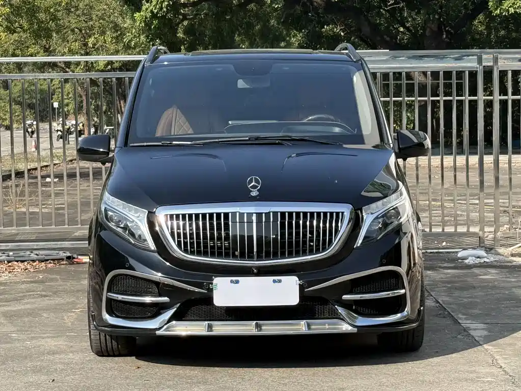 Mercedes-Benz Vito 2021 2.0T 7 мест