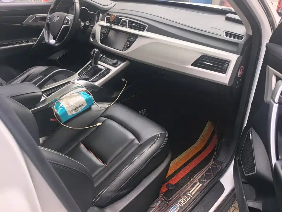 Geely Boyue — миниатюра 8
