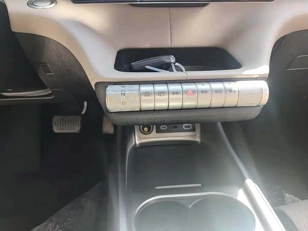 BYD Dolphin — миниатюра 10
