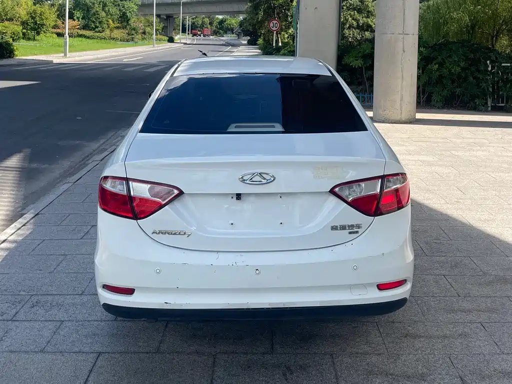 Chery Arrizo 7 — миниатюра 4