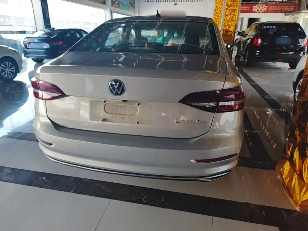 Volkswagen Lavida — миниатюра 6