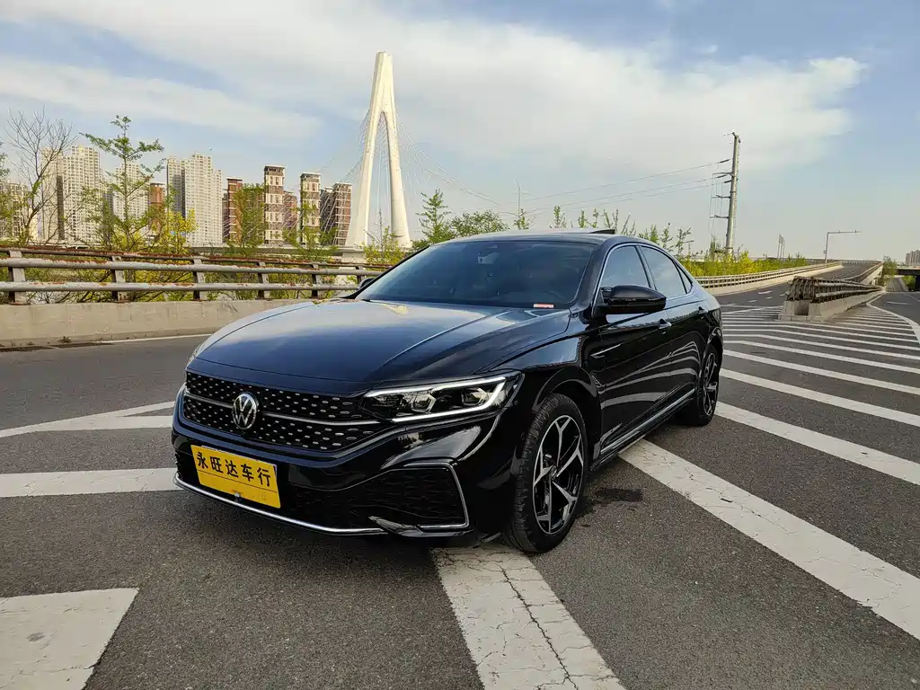Volkswagen Passat 2024