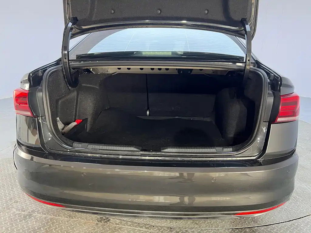 Volkswagen Bora — миниатюра 20