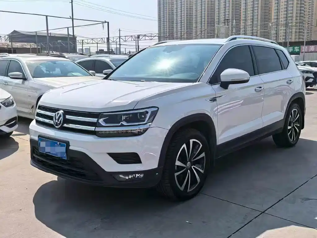 Volkswagen Tharu
