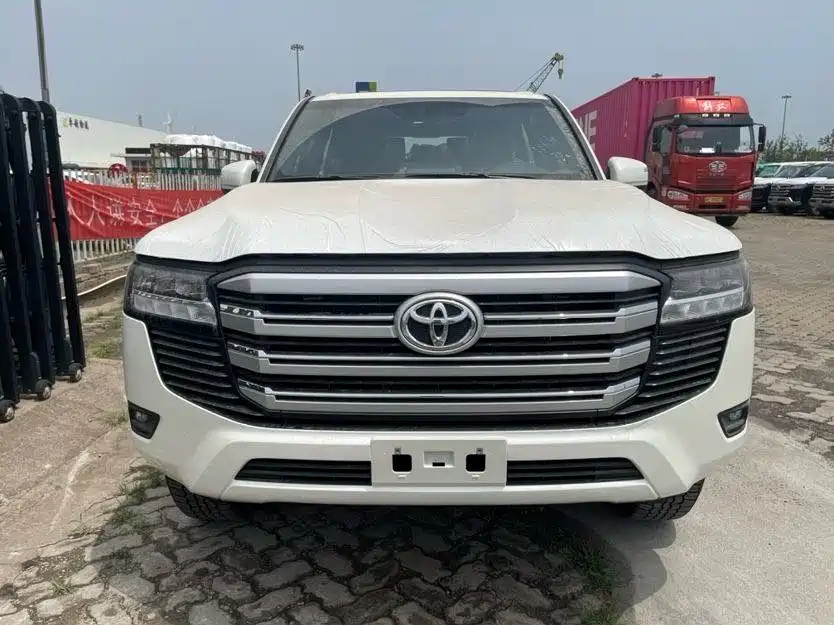 Toyota Land Cruiser 2025 4.0L AT