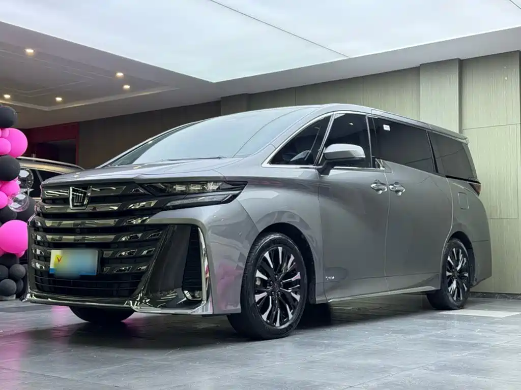 Toyota Vellfire — миниатюра 3