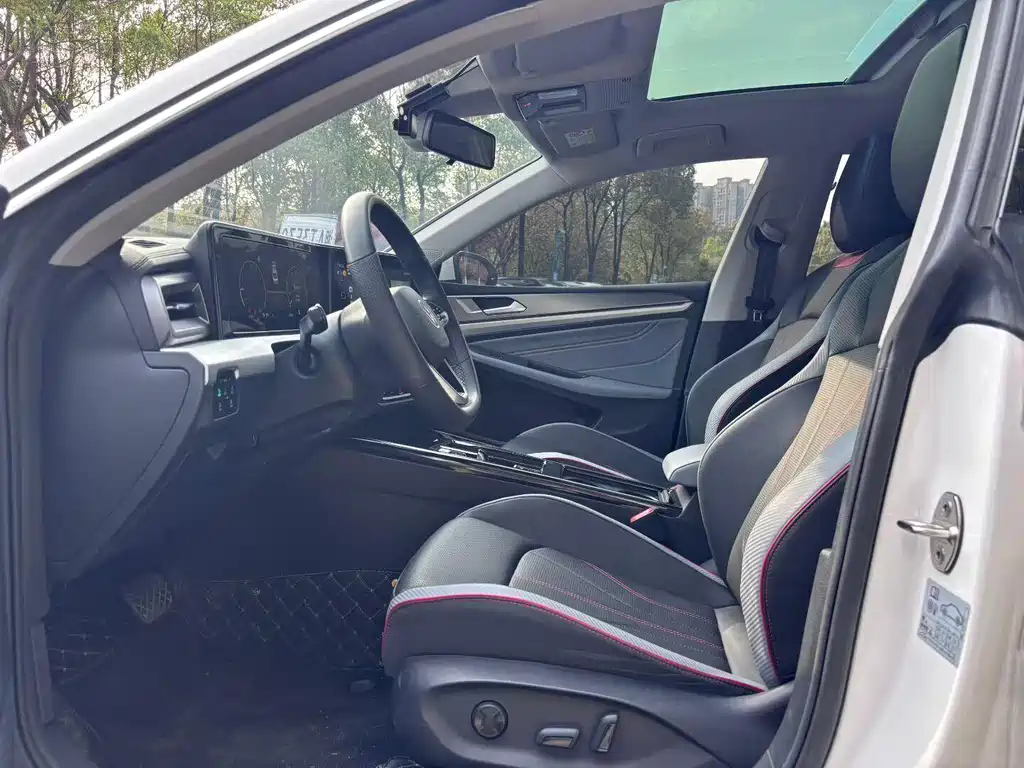 Volkswagen Lamando 2023 L 280TSI DSG