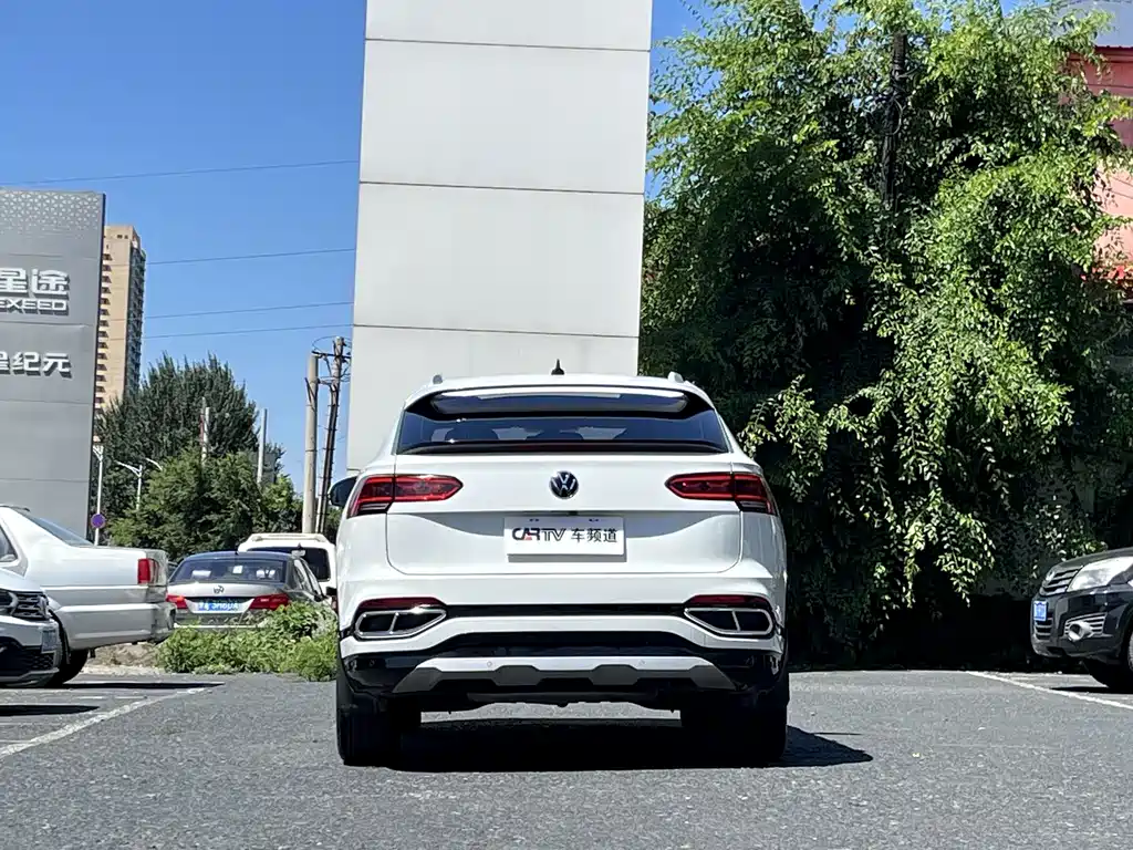 Volkswagen Tayron X 330TSI 2WD Premium Connected Edition, фото 4