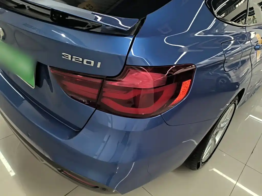 BMW 3 Series GT 3 GT 2019 320i M Sport