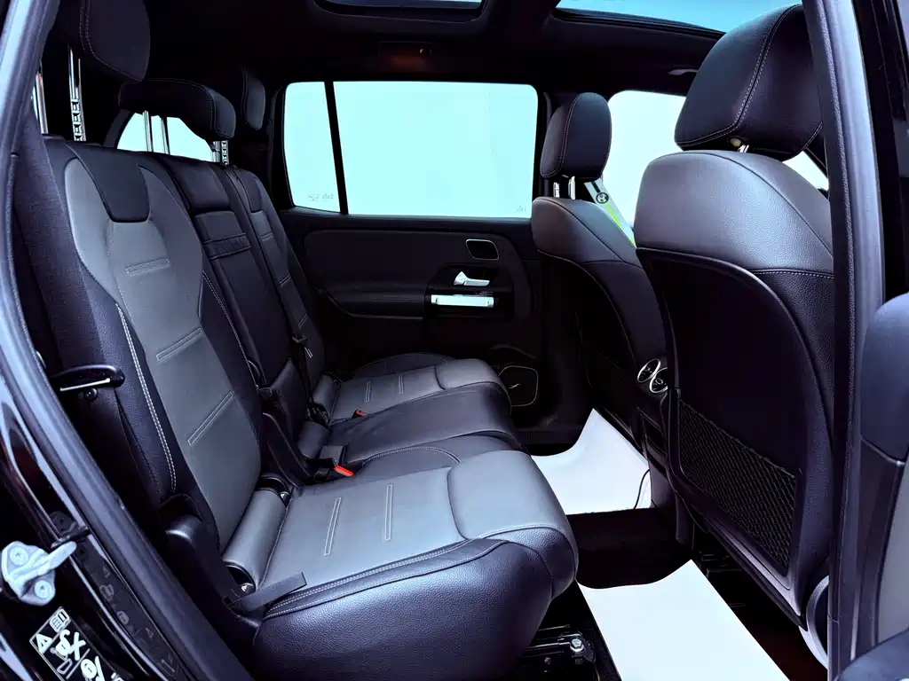 Mercedes-Benz GLB AMG — миниатюра 19