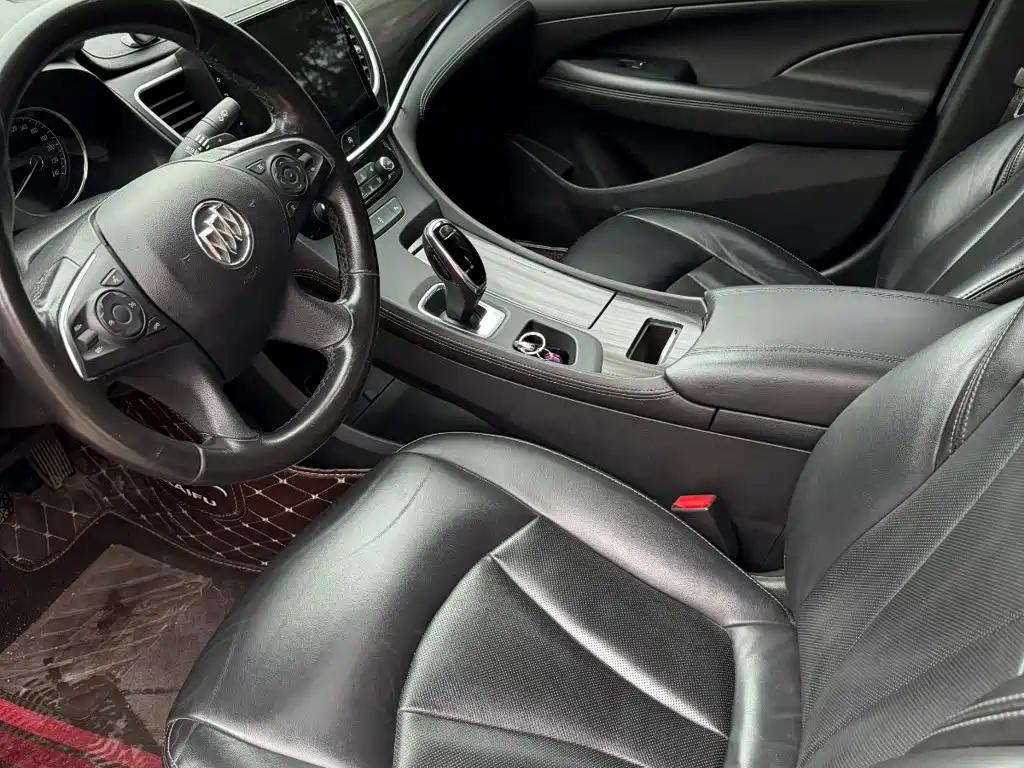 Buick LaCrosse — миниатюра 9