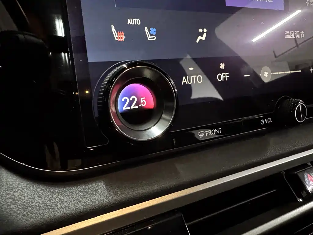 Lexus RX New Energy — миниатюра 14