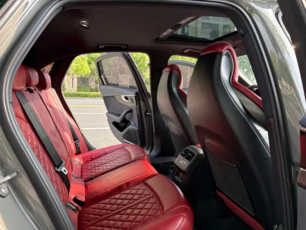 Audi S4 — миниатюра 11