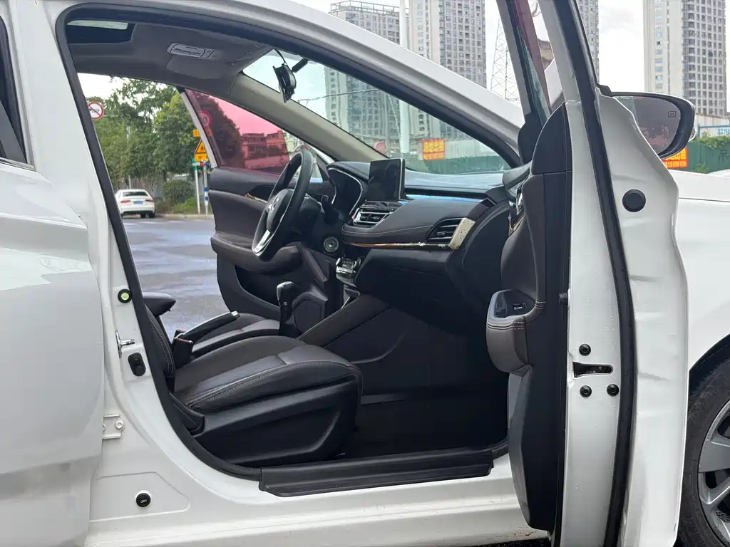 Changan Eado DT — миниатюра 14