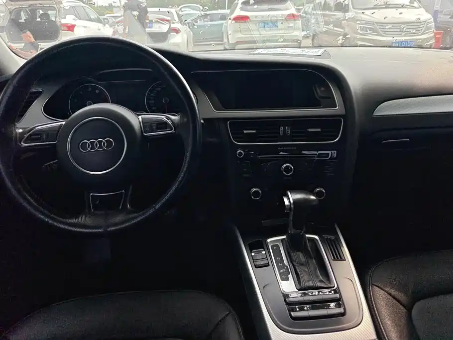 Audi A4L — миниатюра 12