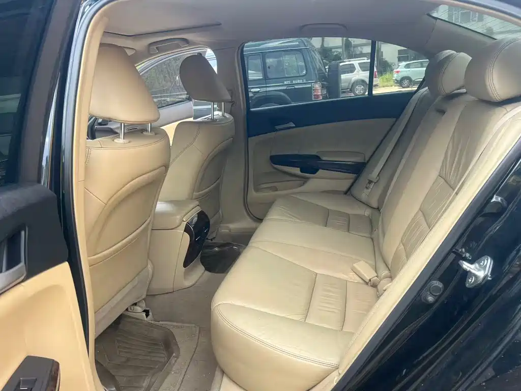 Honda Accord — миниатюра 5