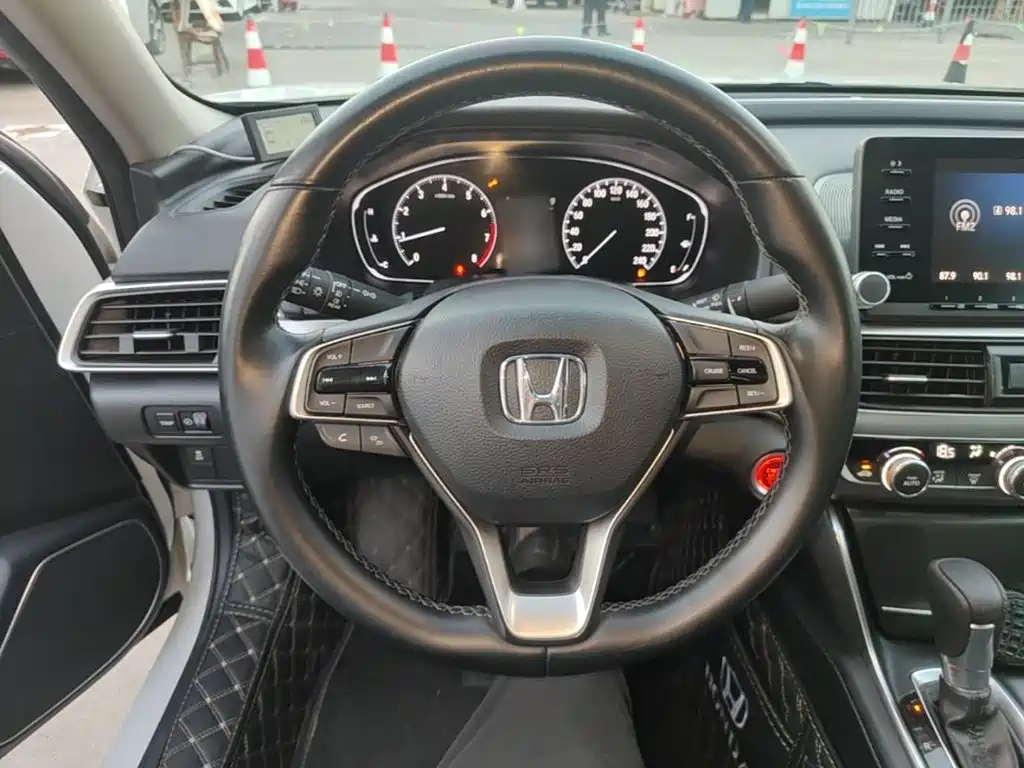Honda Accord — миниатюра 11