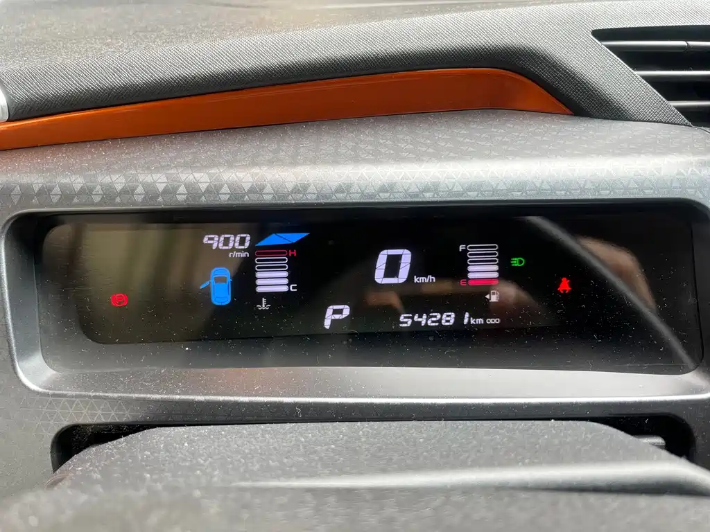 Geely Vision X1 — миниатюра 7