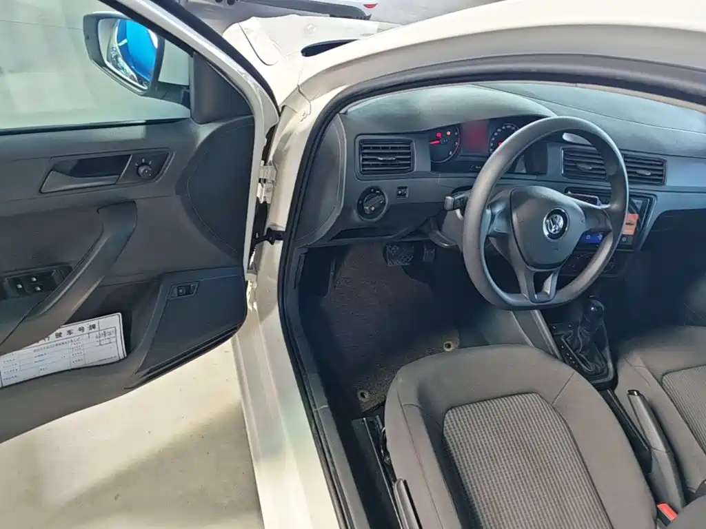 Volkswagen Santana — миниатюра 16