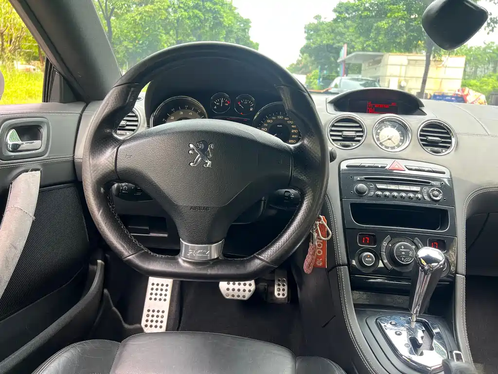 Peugeot RCZ — миниатюра 4