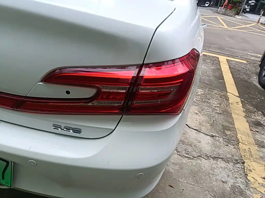 BYD Qin NEV — миниатюра 8