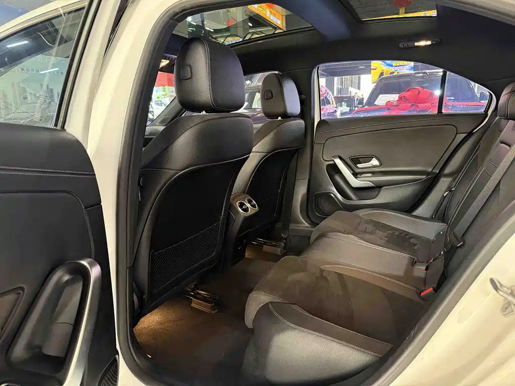 MERCEDES-BENZ A CLASS