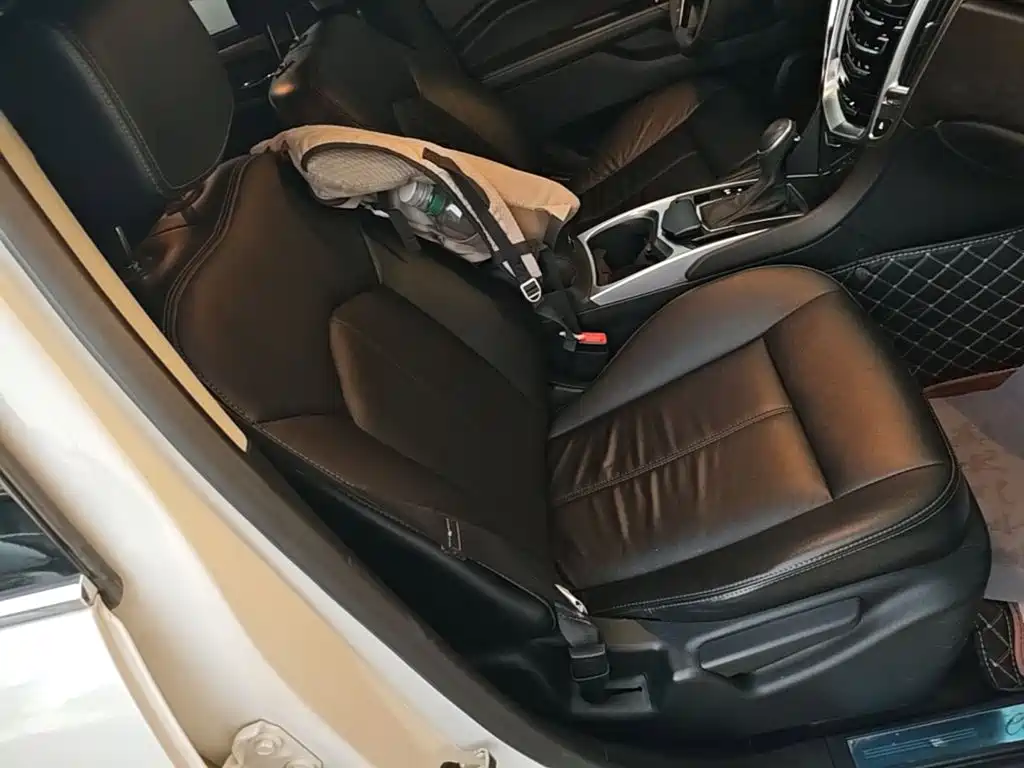 Cadillac SRX — миниатюра 25