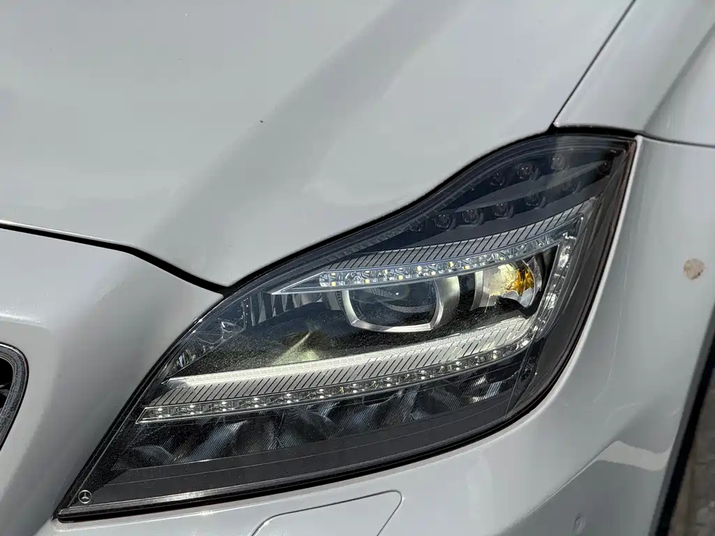 Mercedes-Benz CLS — миниатюра 9