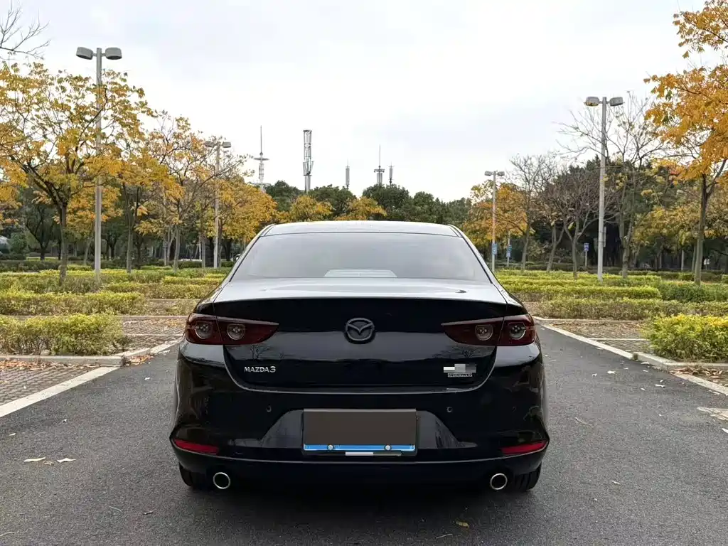 MAZDA 3 ANGKESAILA