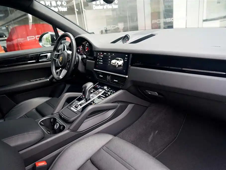 Porsche Cayenne — миниатюра 14