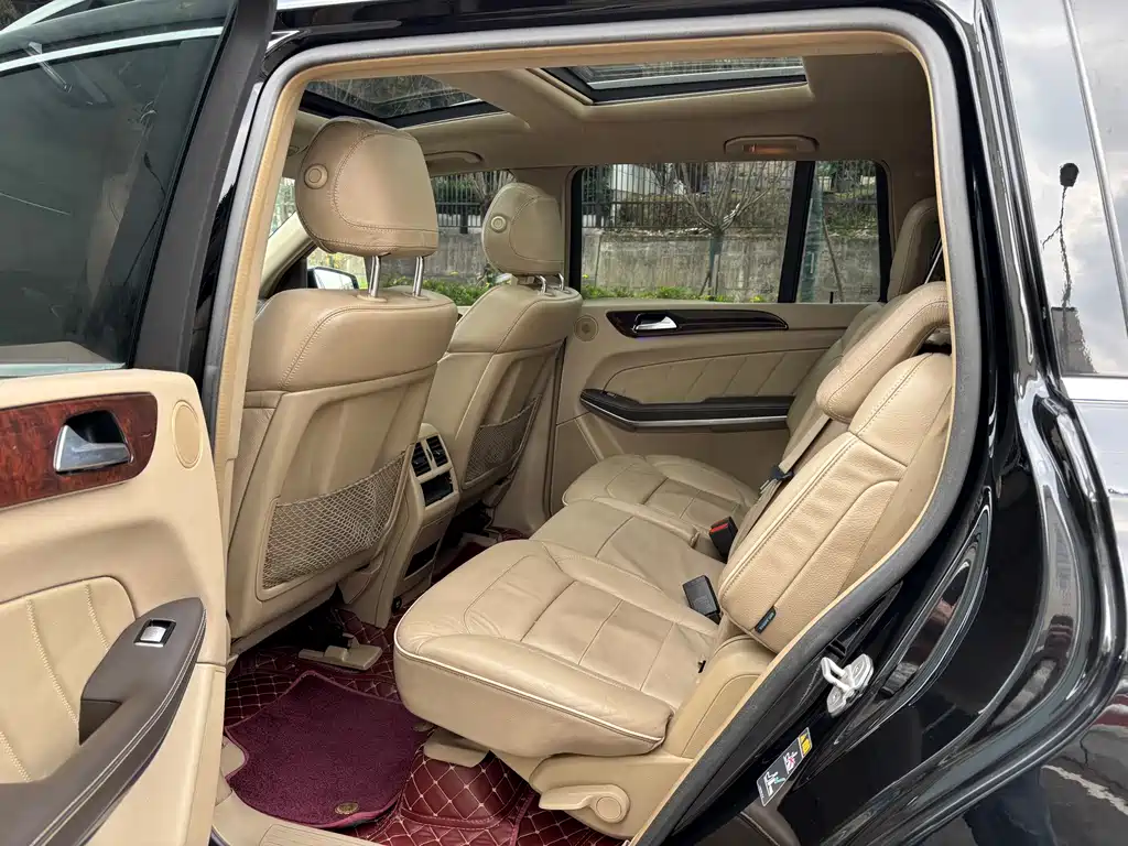 Mercedes-Benz GL-Class — миниатюра 10