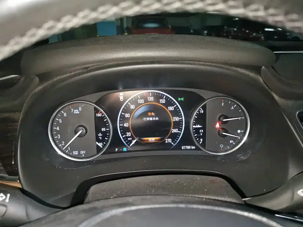 Buick LaCrosse — миниатюра 12