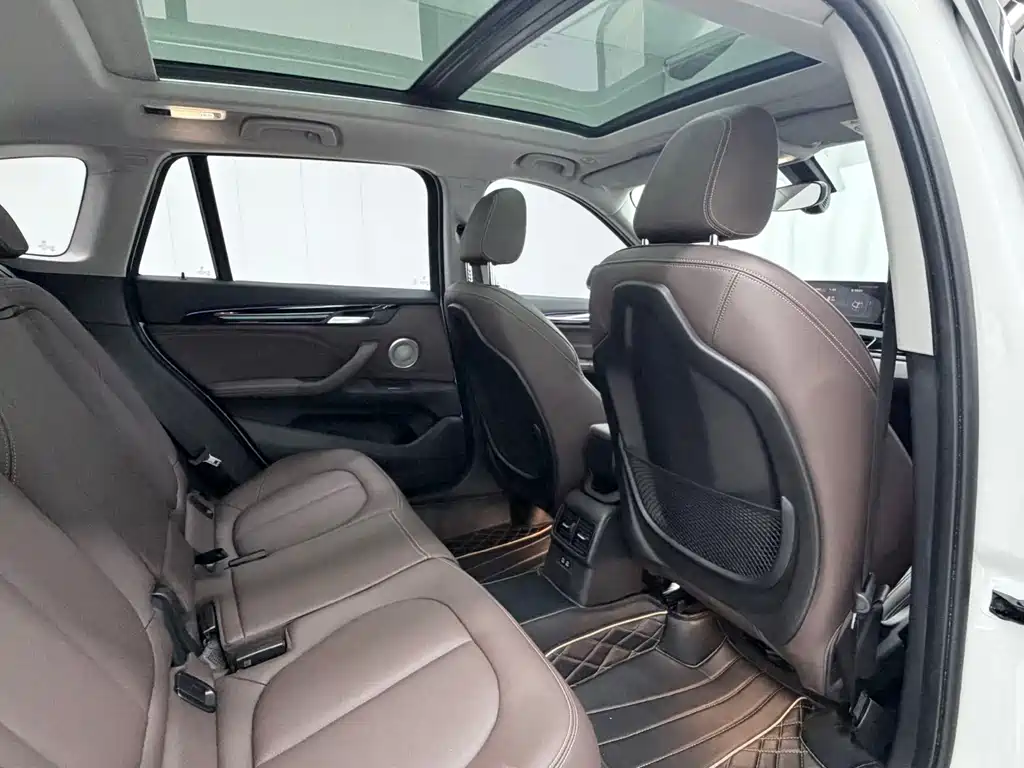 BMW X1 — миниатюра 17