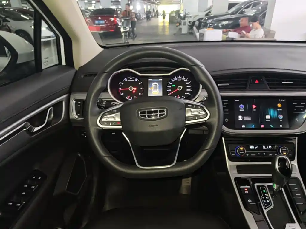Geely Emgrand GS — миниатюра 11