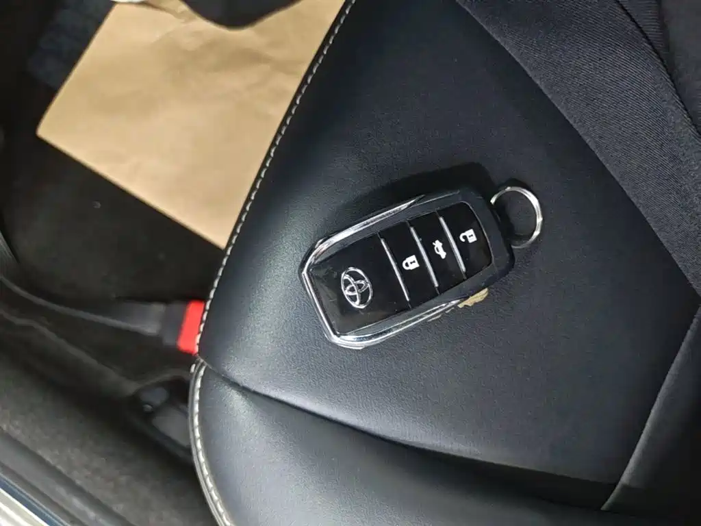 Toyota Vios FS — миниатюра 9