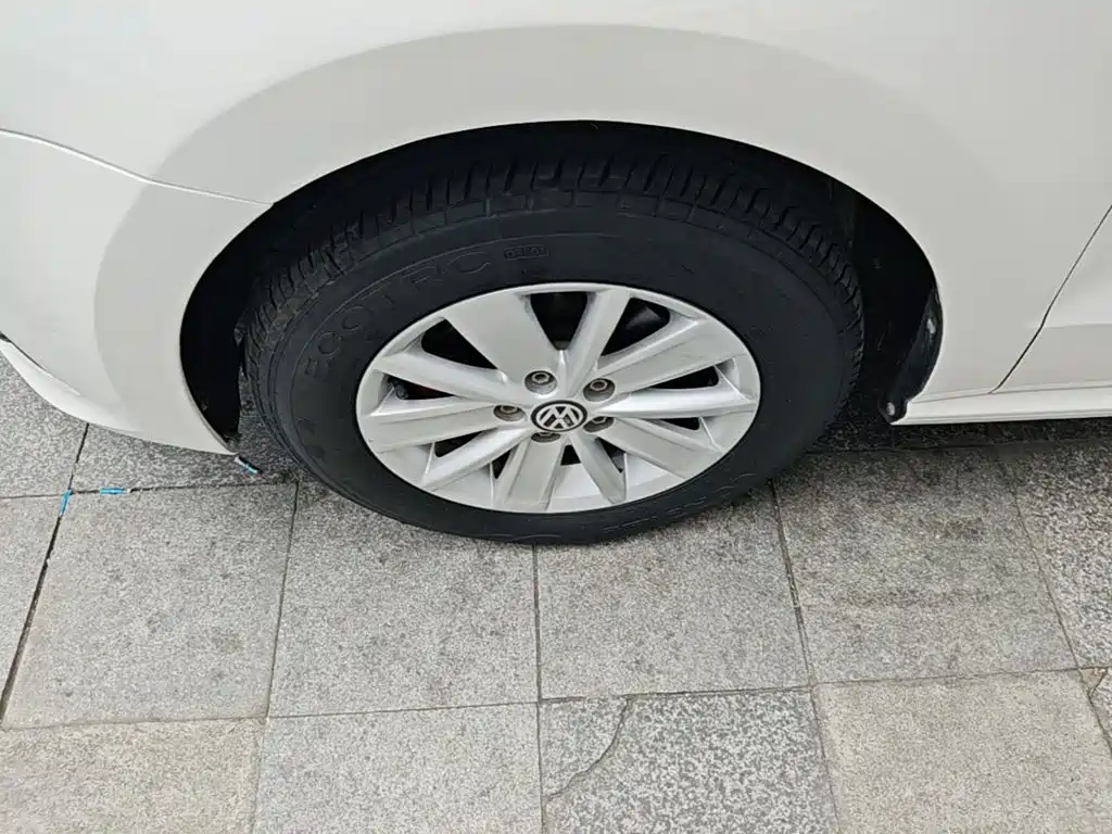 Volkswagen Polo — миниатюра 23