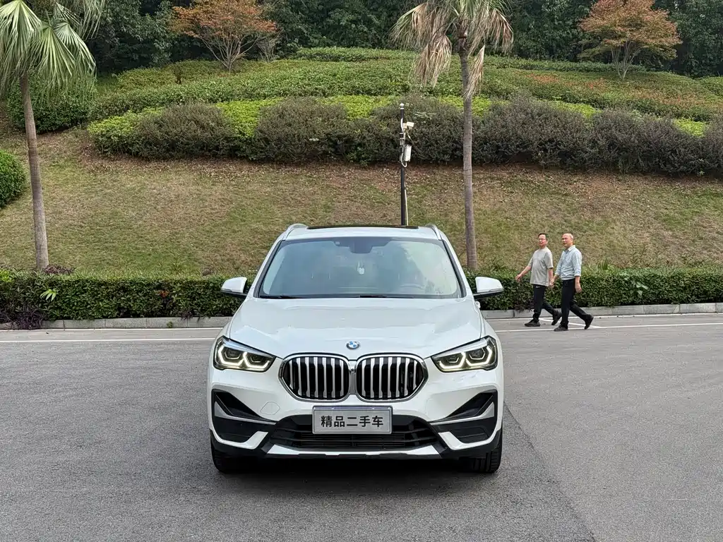 BMW  X1