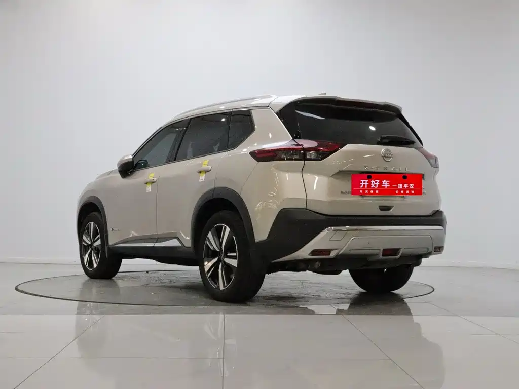 Nissan X-Trail — миниатюра 6