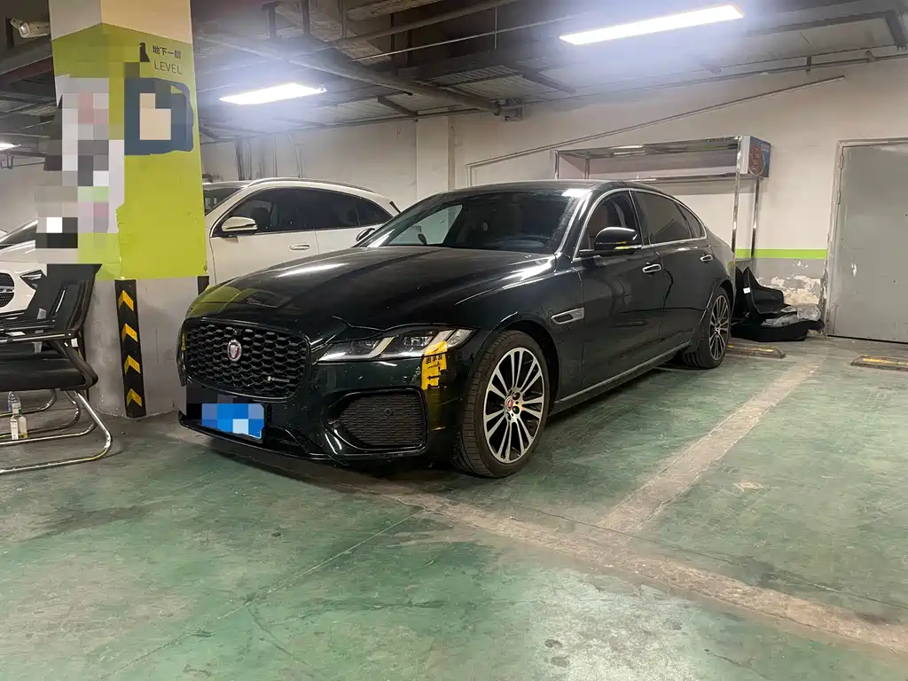 Jaguar XFL