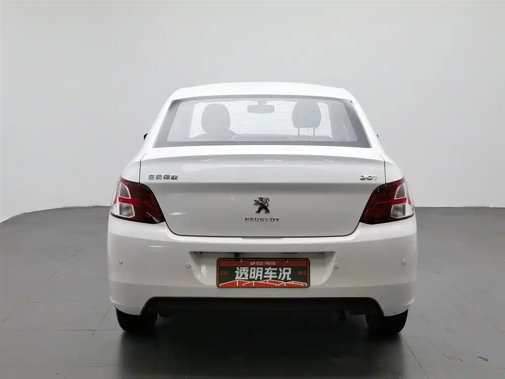 Peugeot 301 2014 1.6L AT Comfort